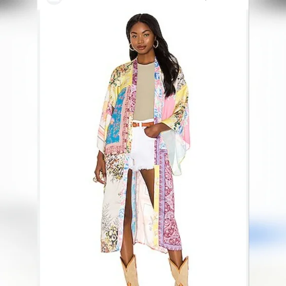 We The Free Patched With Love Robe - Picture 11 of 13